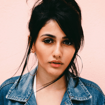 woman wearing blue denim jacket